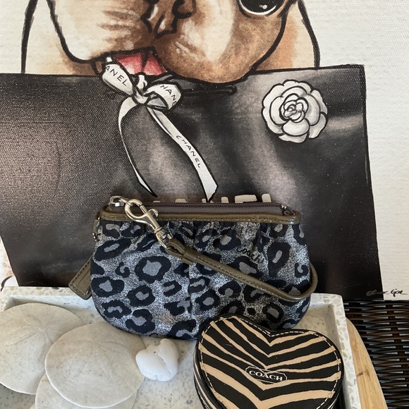 Coach Animal Print Bundle! New metallic wristlet, pouch, bag/Jewelry trinket box - Picture 5 of 15